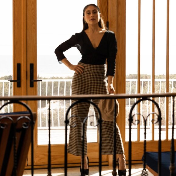 L.A.M.B. Black Suede Platform Heels – Chic & Edgy Designer Style - Picture 4 of 8